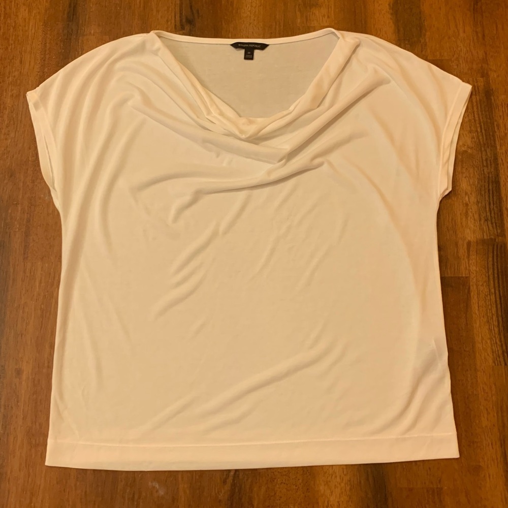 Banana Republic blouse Medium White drapped front Short sleeve modal/pol…
